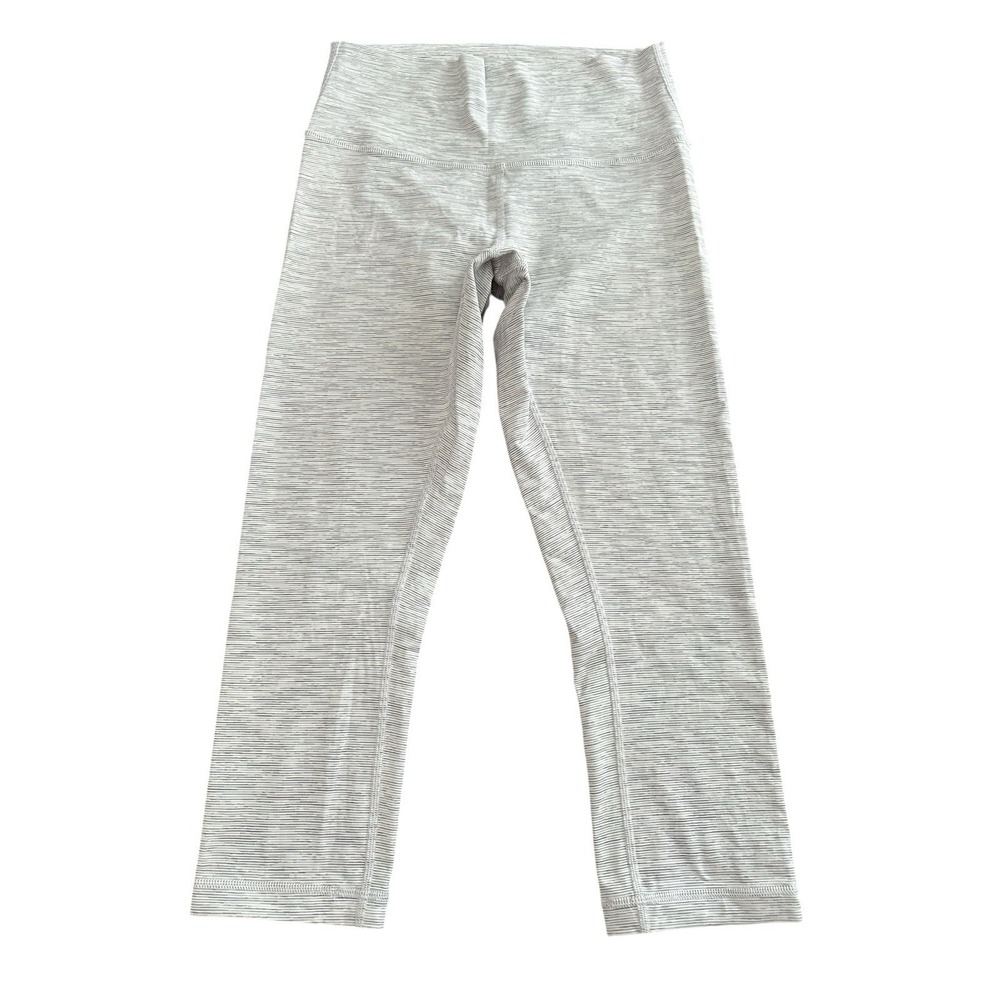 Lululemon Crop Women's 8 Wunder Under Roll Down Gray White Stripe Run Yoga I14-3